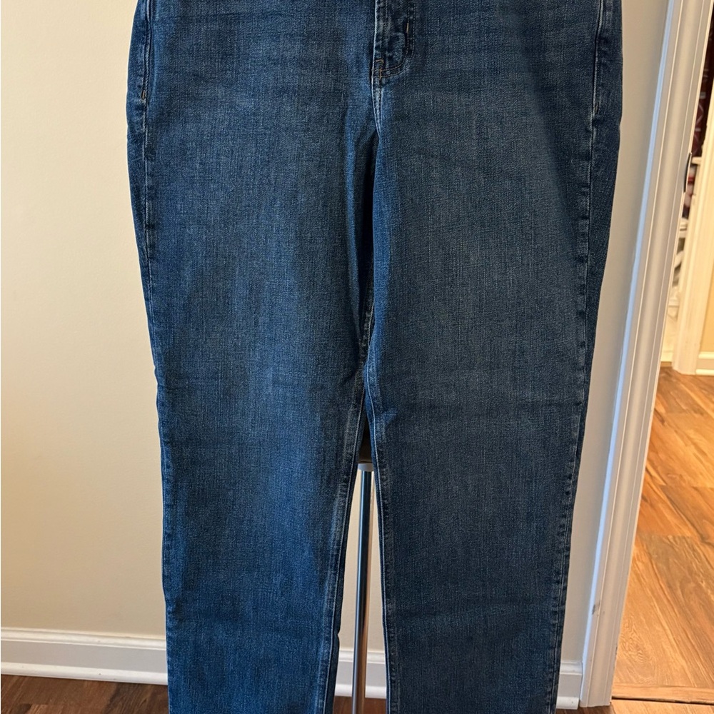 Old Navy Extra High Rise Straight Secret Smooth Pockets - Picture 10 of 15